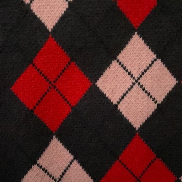 super cute & trendy y2k shirt <3 - Picture 3 of 4